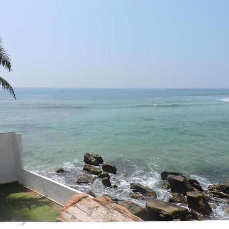 Galle Henna Beach House Унаватуна Екстер'єр фото