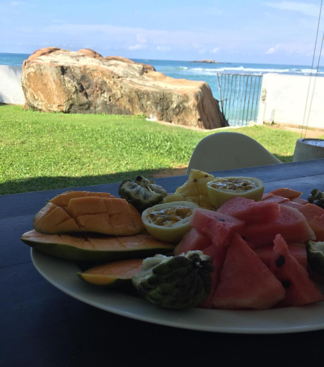 Galle Henna Beach House Унаватуна Екстер'єр фото