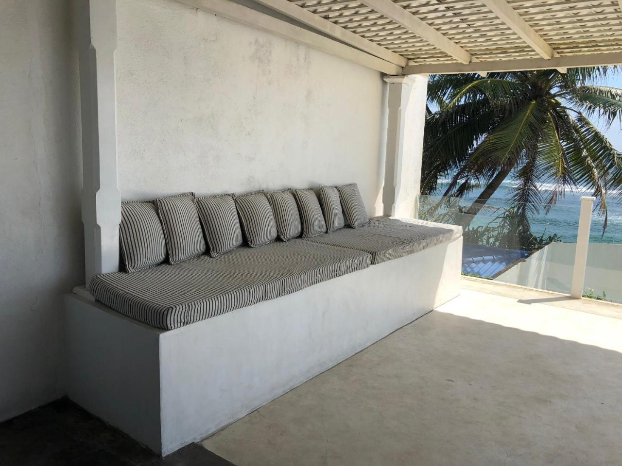 Galle Henna Beach House Унаватуна Екстер'єр фото